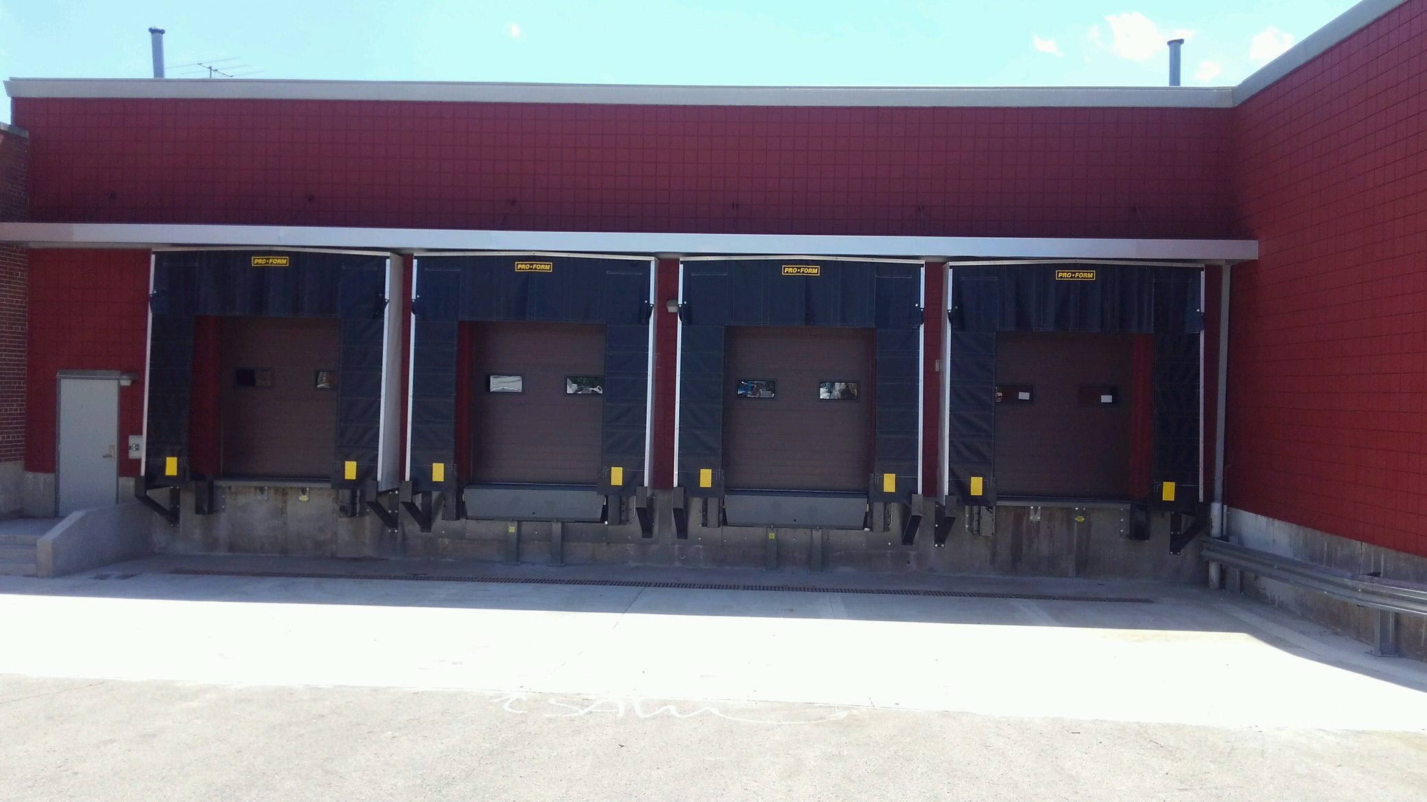 Dock Seals & Dock Shelters BEST Equipment & Welding